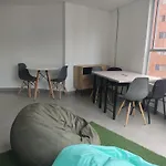 Moderno Y Agradable Apartaestudio En El Centro De Medellin